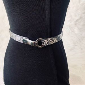 Betsy Johnson women’s belt. EUC